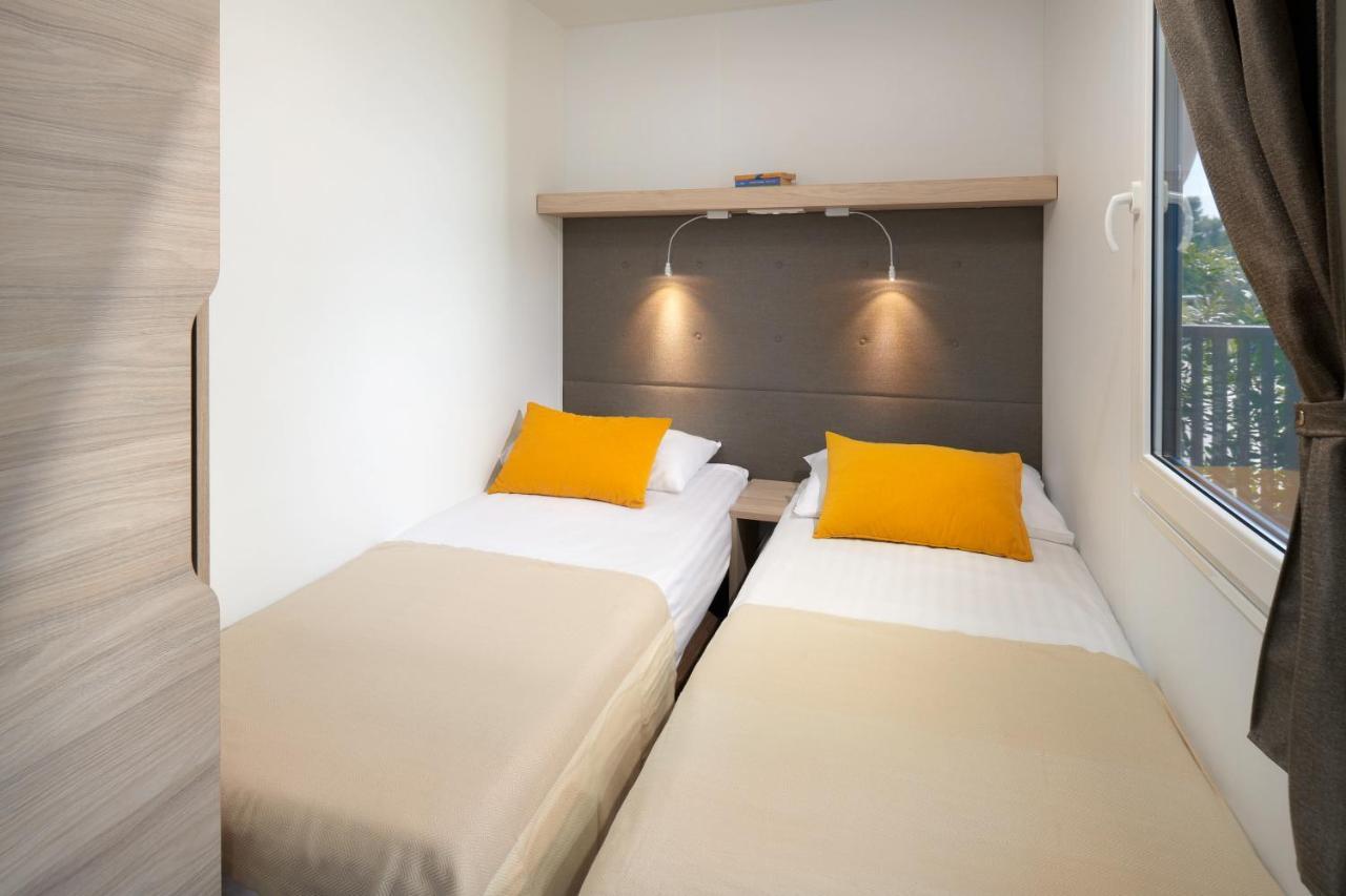 Medora Orbis Mobile Homes & Glamping Podgora Exterior photo